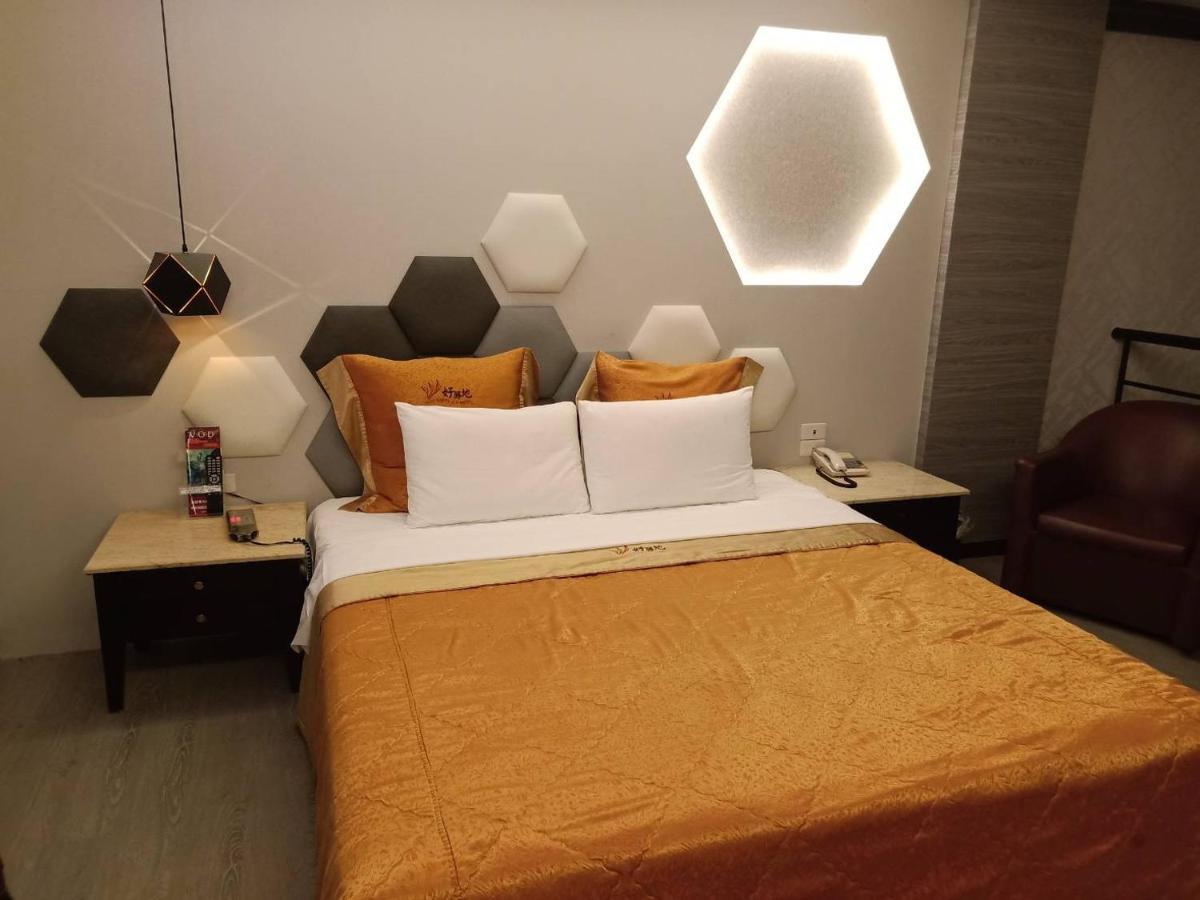 Xin Yuan Motel Taichung Eksteriør bilde
