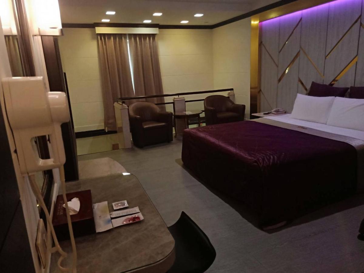 Xin Yuan Motel Taichung Eksteriør bilde